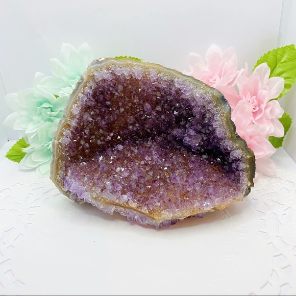 Nature Amethyst Geode - Picture 1 of 8